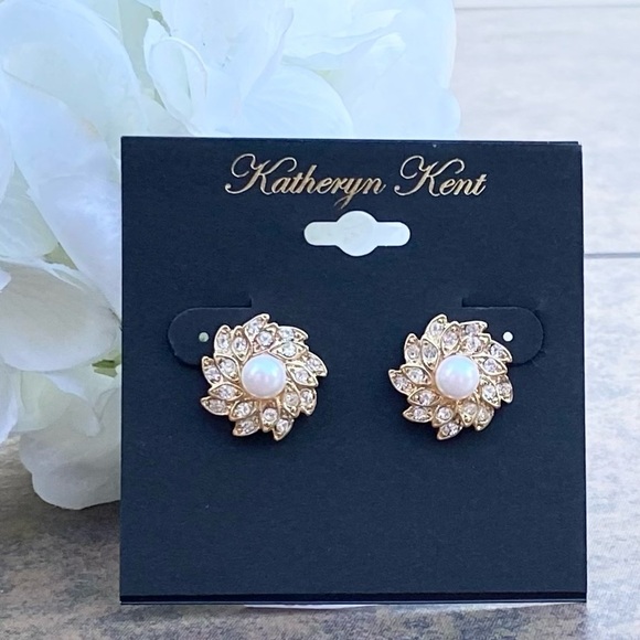NWT KATHERYN KENT GOLD TONE PEARL AND CUBIC ZIRCONIA EARRINGS - Picture 5 of 7